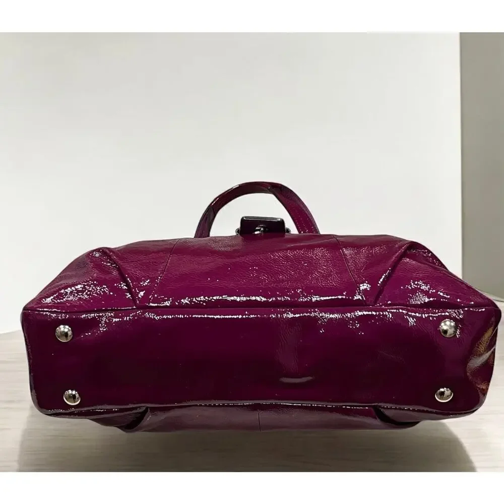 Coach F19711 Soho Buckle Patent Leather Carryall Bag & Buckle Zip Around Wallet